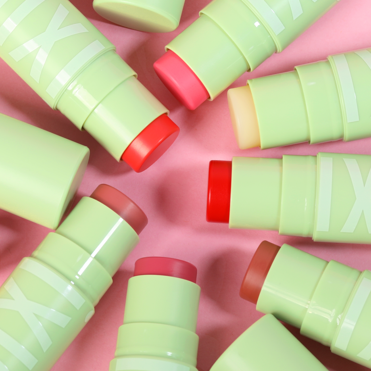 PIXI +علاج الشفاه هيدرا